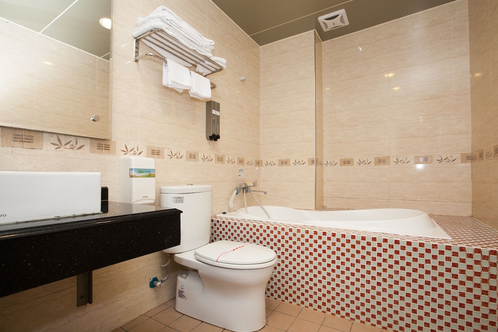 mucha hotel