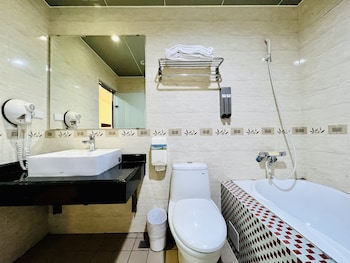 mucha hotel