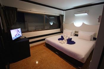 simple life talay and divers resort