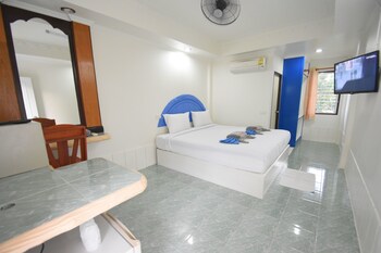 simple life talay and divers resort