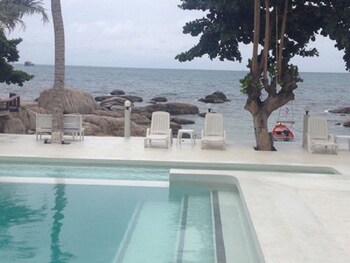 simple life talay and divers resort
