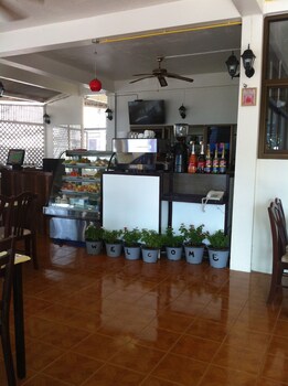 simple life talay and divers resort
