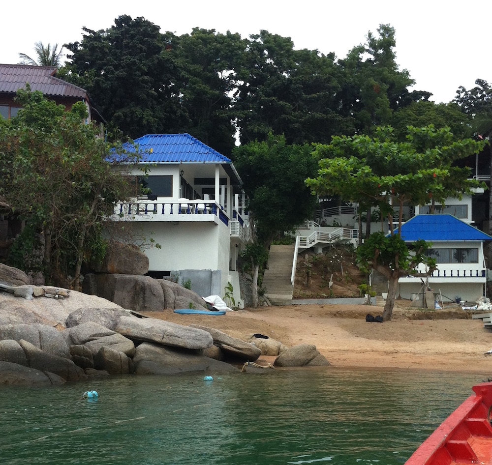 simple life talay and divers resort