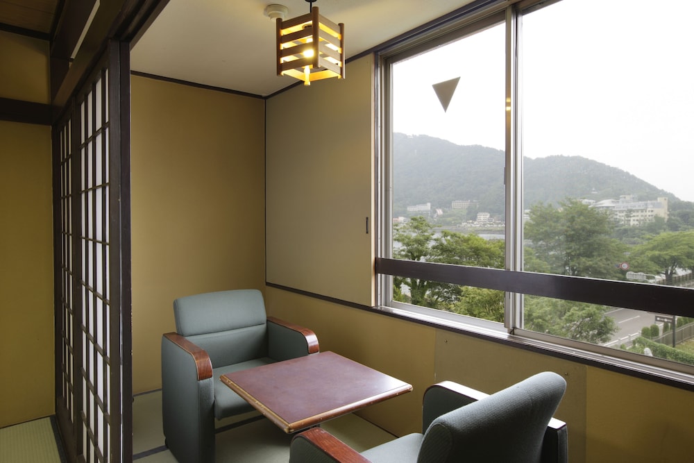 royal hotel kawaguchiko