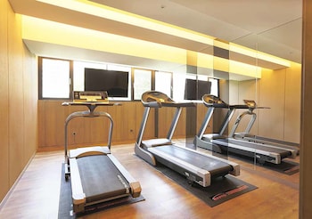 royal group hotel minghua branch