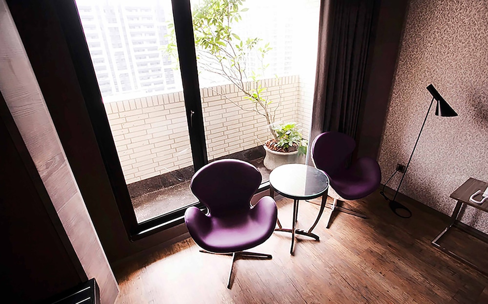 royal group hotel minghua branch