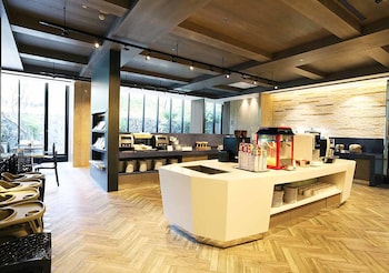 royal group hotel minghua branch