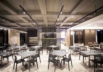 royal group hotel minghua branch