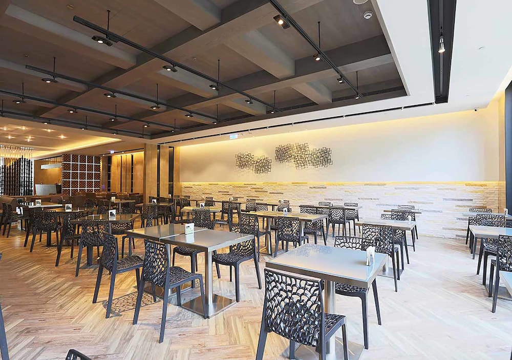 royal group hotel minghua branch