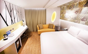 royal group hotel minghua branch