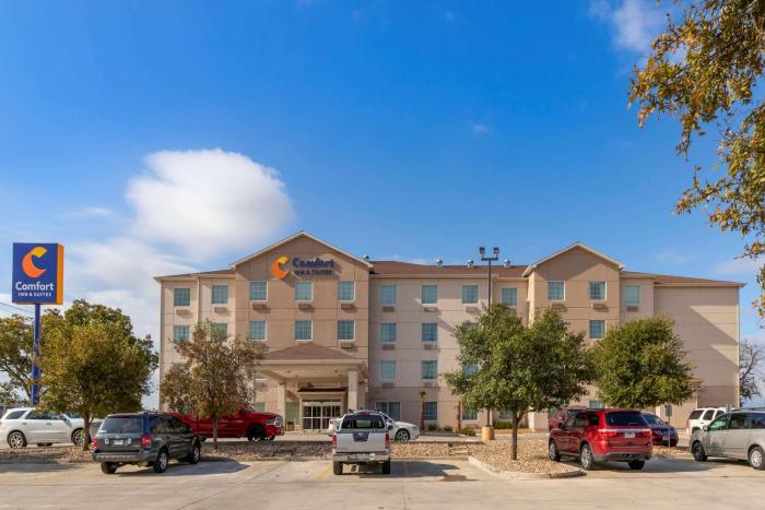 comfort inn and suites selma near randolph afb