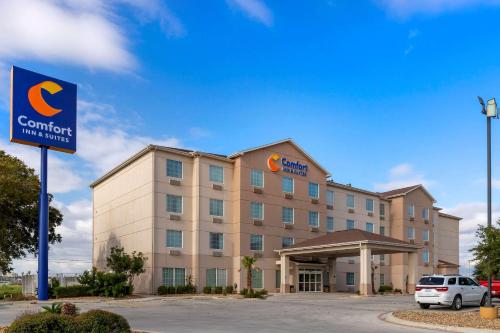 comfort inn and suites selma near randolph afb