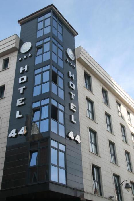 hotel 44