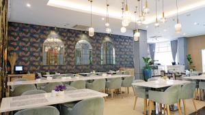 harvest hotel