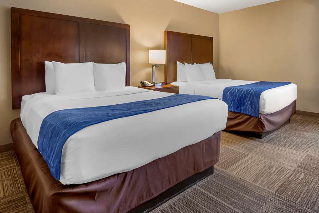 comfort inn and suites sea tac airport