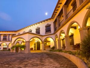 Hotel Los Portales,Leon>>Chinandega,4 star