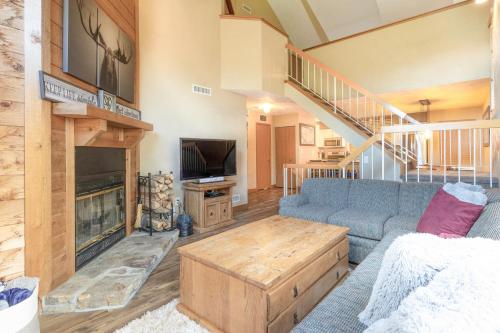 Seven Springs 2Br Loft Premium Condo, Sleeps 11! By Redawning,,3 star