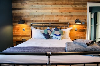 Friar Street Apartment,,2 star