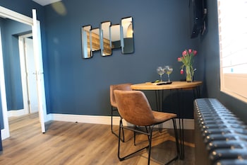 Friar Street Apartment,,2 star