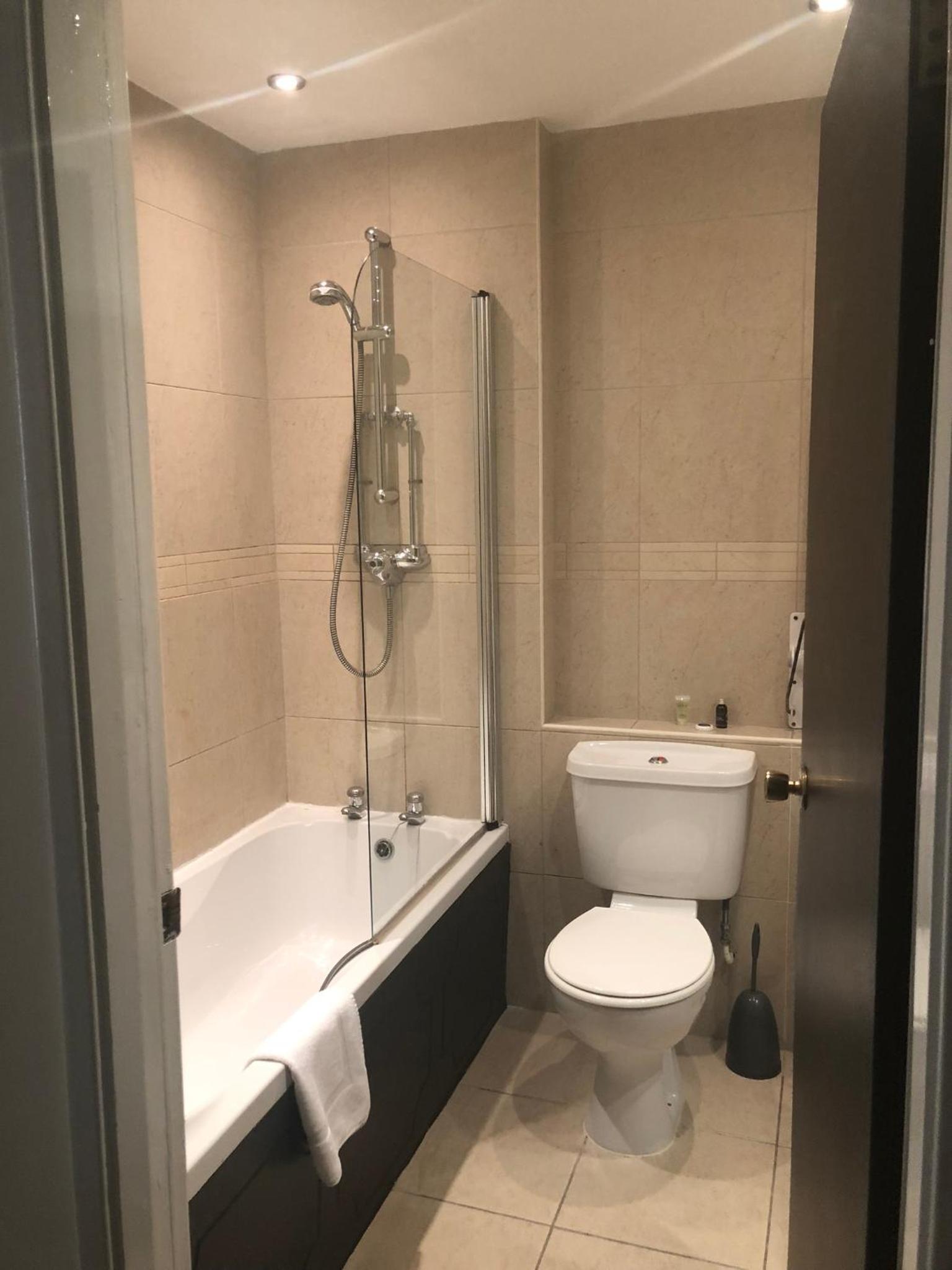 the sitwell arms hotel