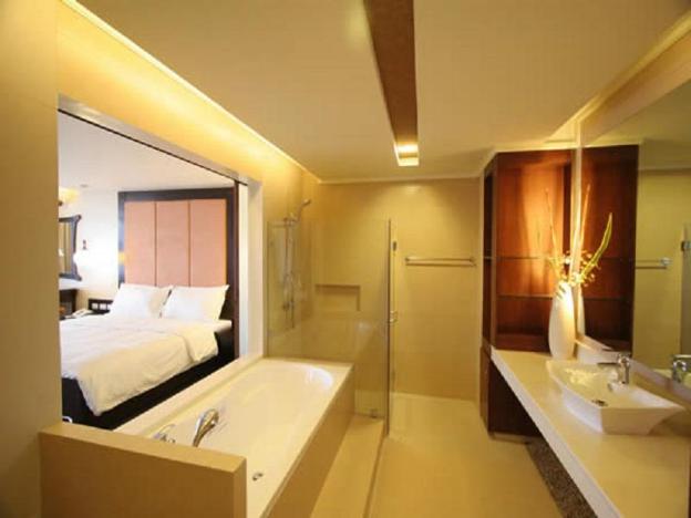 coron gateway hotel and suites