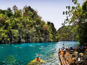coron gateway hotel and suites