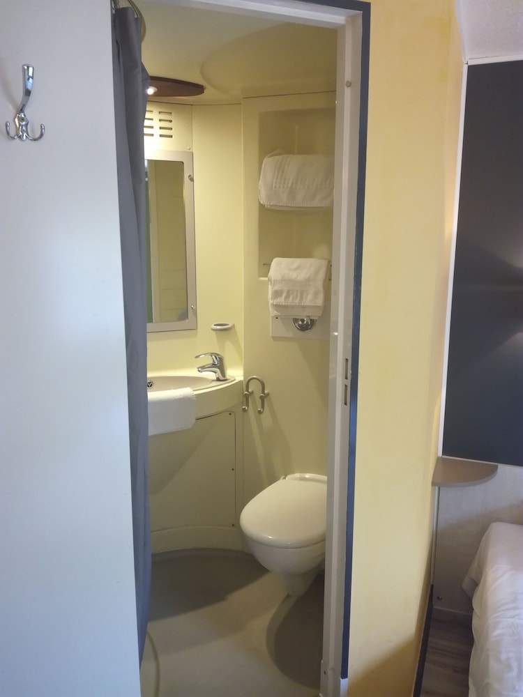 fasthotel montpellier baillargues