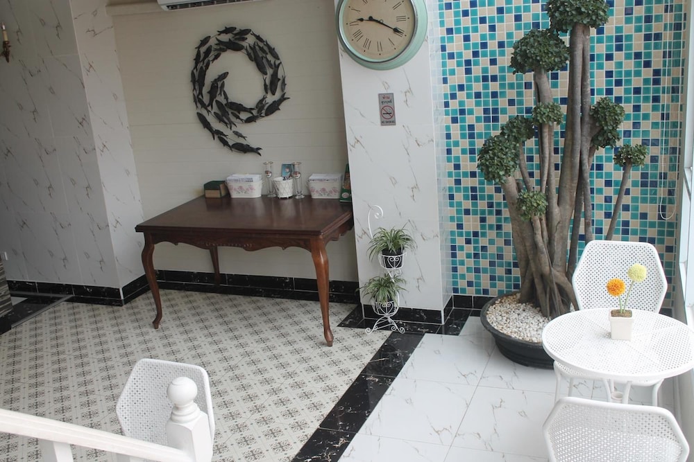 v ocean palace hat yai