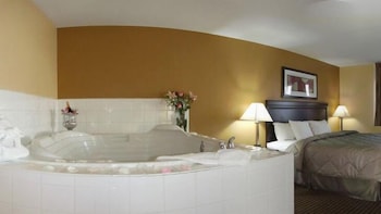 econo lodge inn and suites