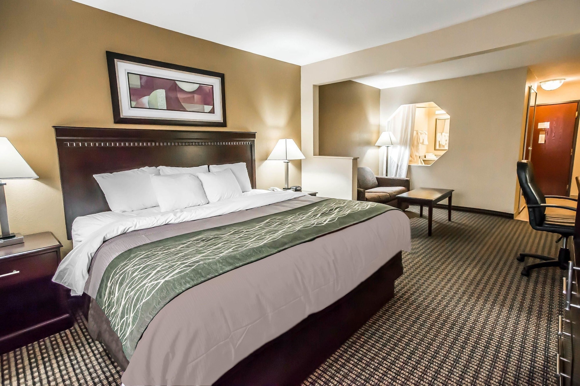 econo lodge inn and suites