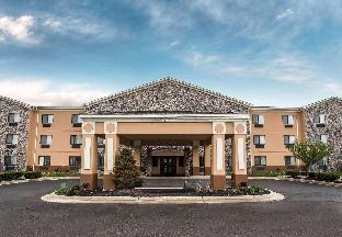econo lodge inn and suites