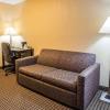 econo lodge inn and suites