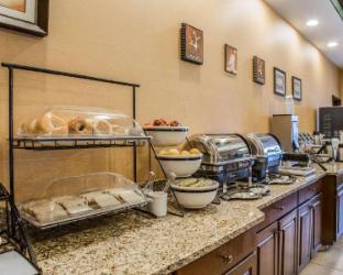 comfort inn naugatuck area