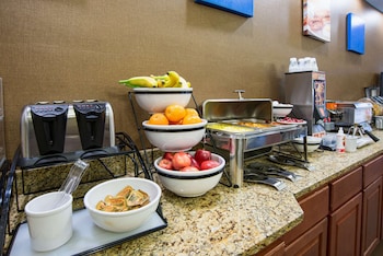 comfort inn naugatuck area