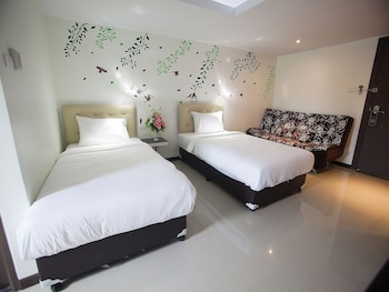 md grand hotel