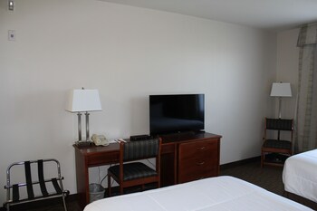 foxwood inn and suites