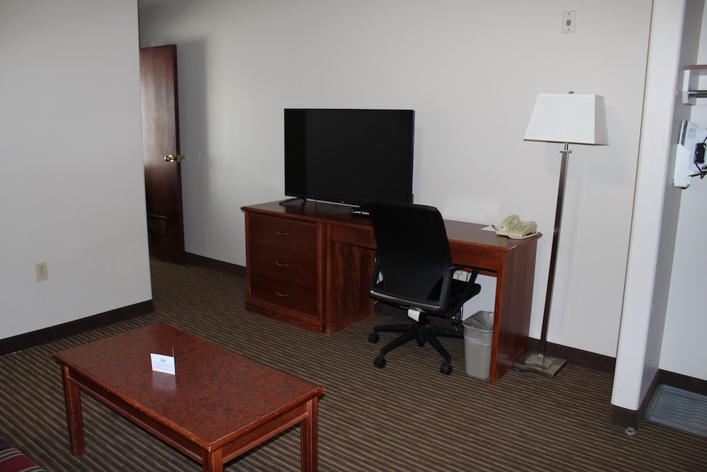 foxwood inn and suites