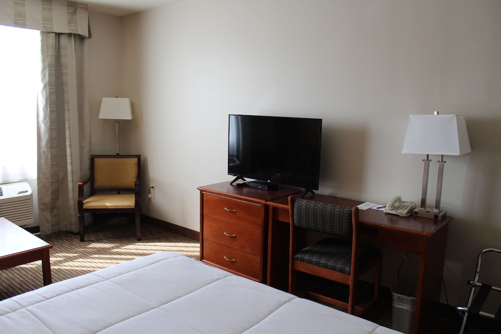 foxwood inn and suites