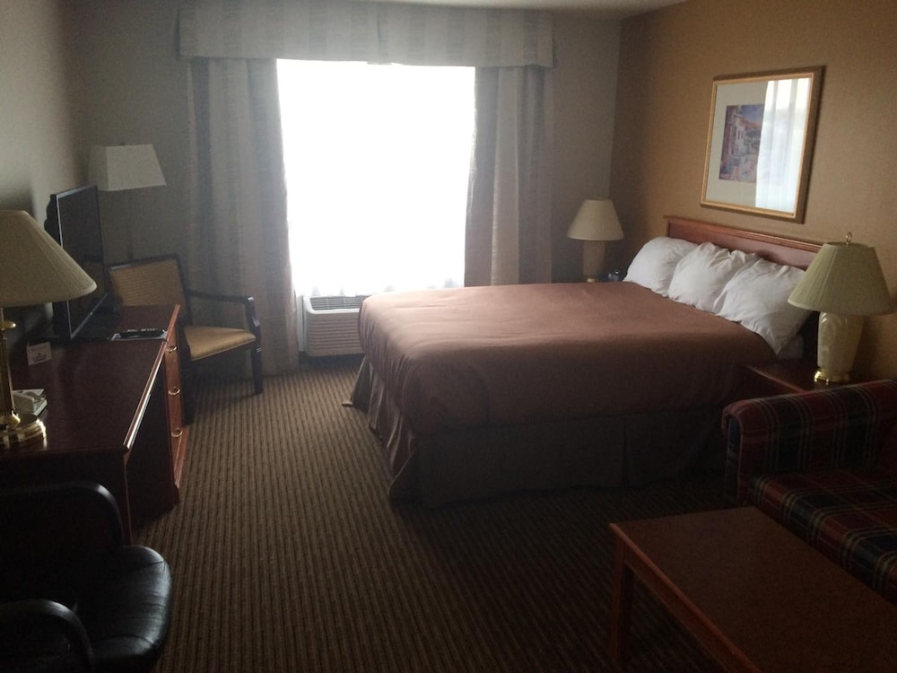 foxwood inn and suites