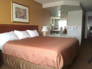 foxwood inn and suites