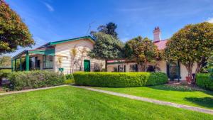 daylesford central motor inn