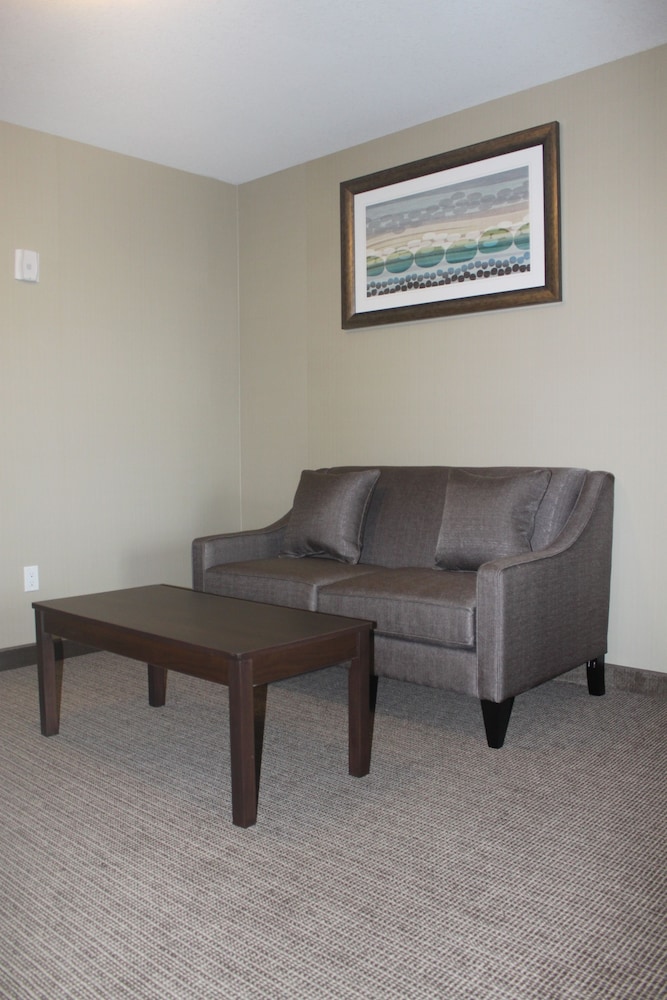 meridian inn and suites lloydminster