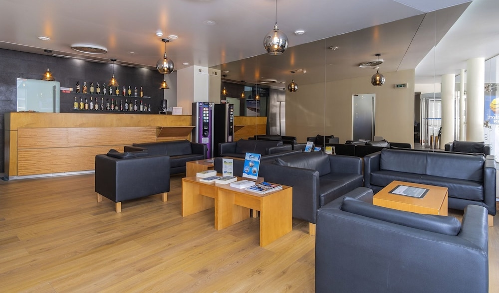 the azoriani boutique ascend hotel collection