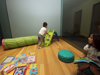 the azoriani boutique ascend hotel collection