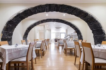 the azoriani boutique ascend hotel collection