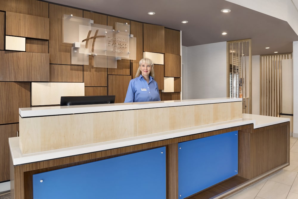 holiday inn express and suites duluth north miller