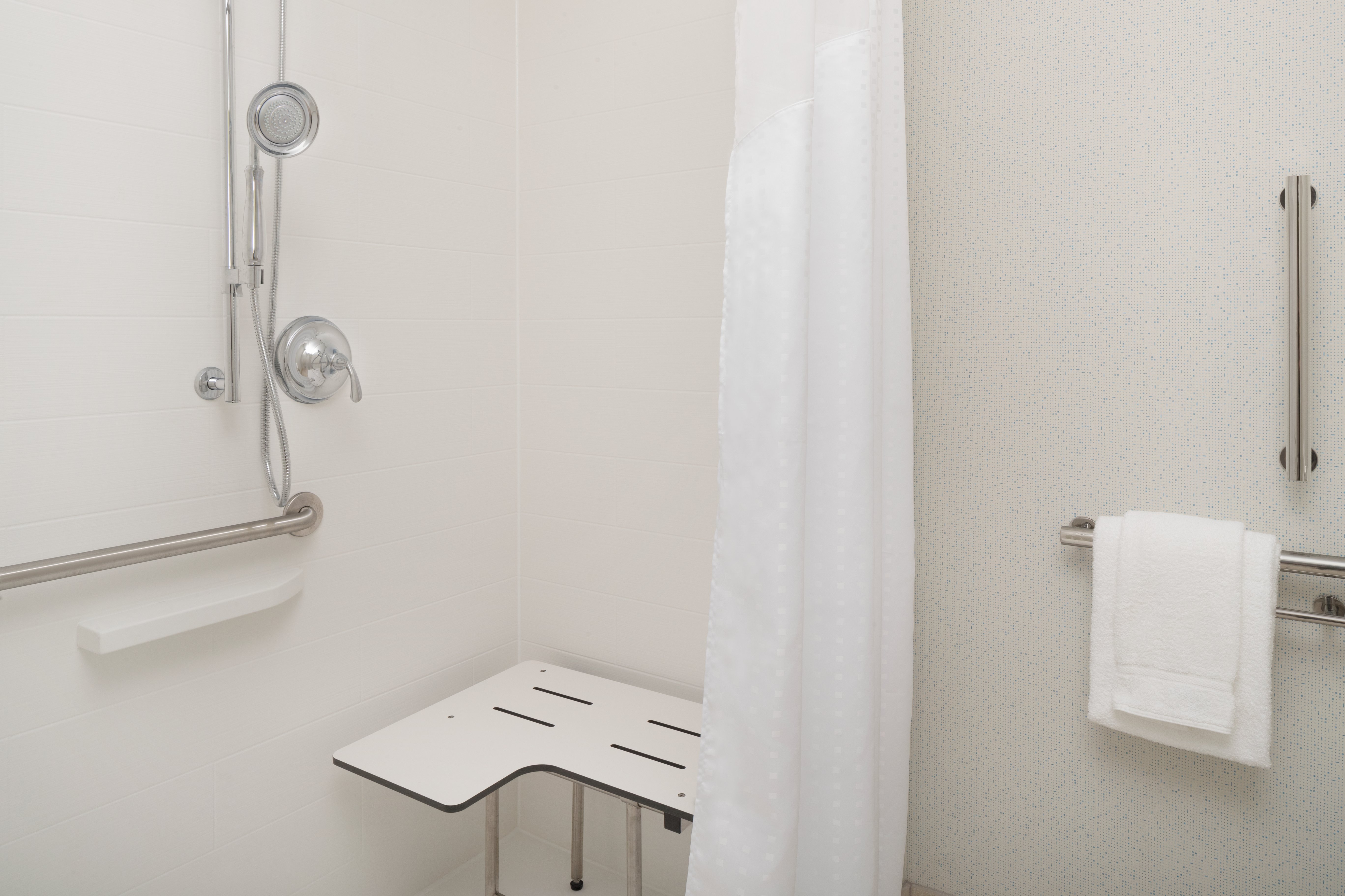 holiday inn express and suites duluth north miller