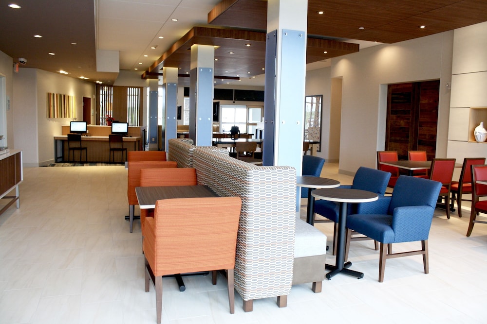 holiday inn express and suites duluth north miller
