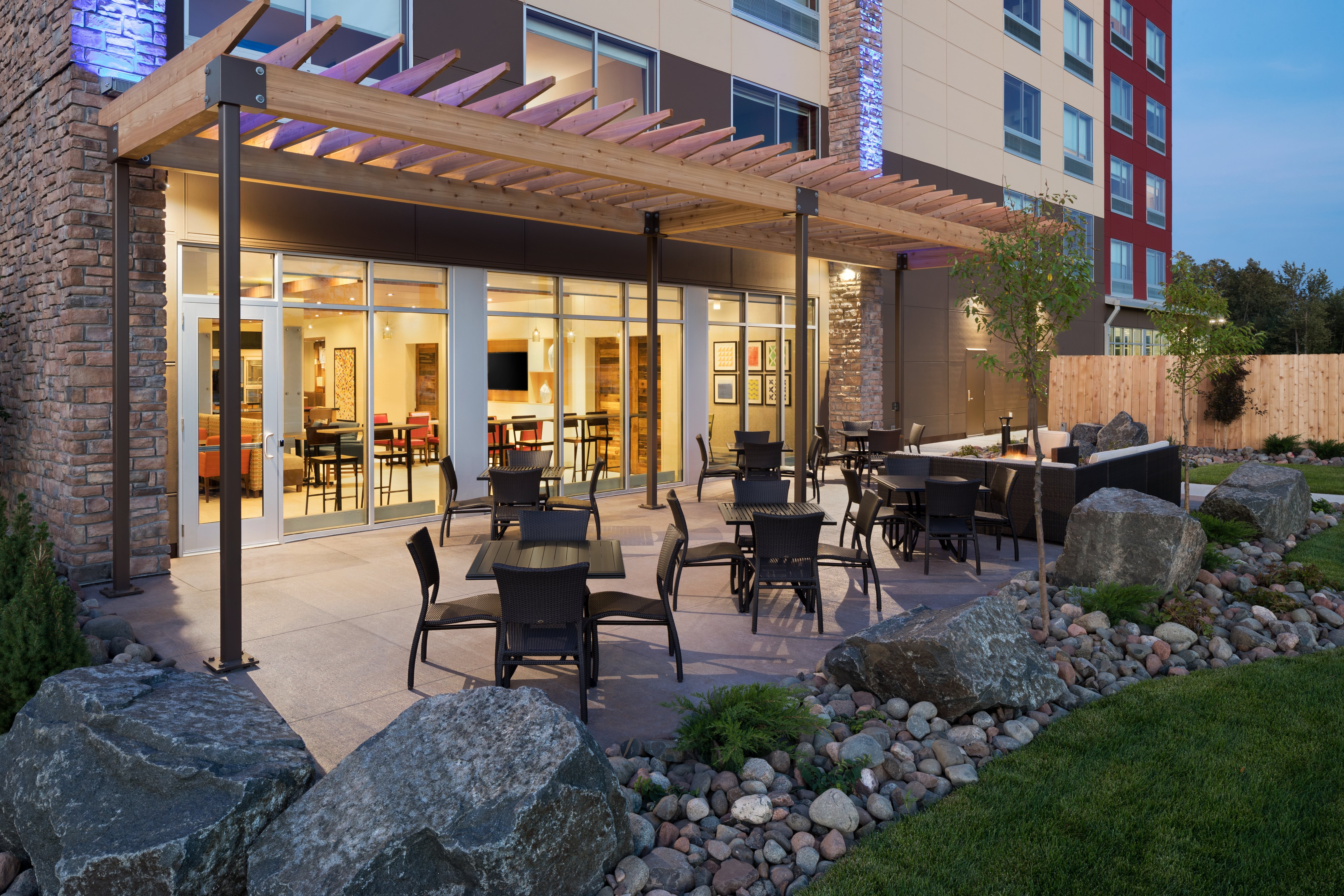 holiday inn express and suites duluth north miller
