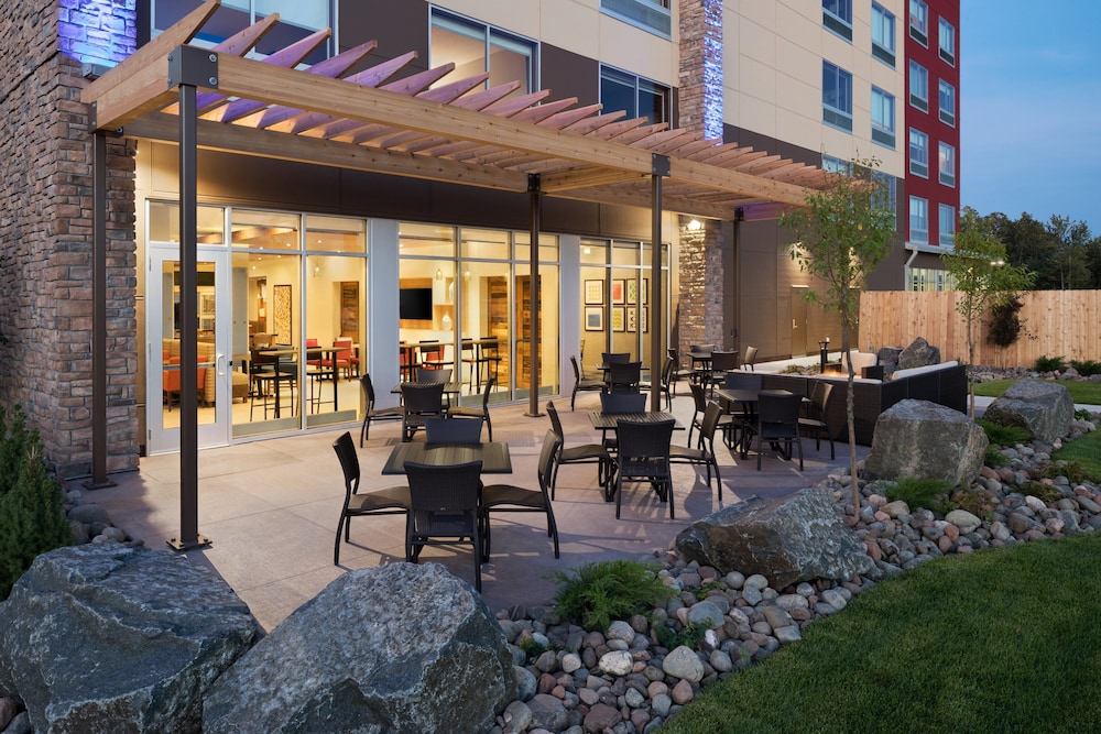holiday inn express and suites duluth north miller